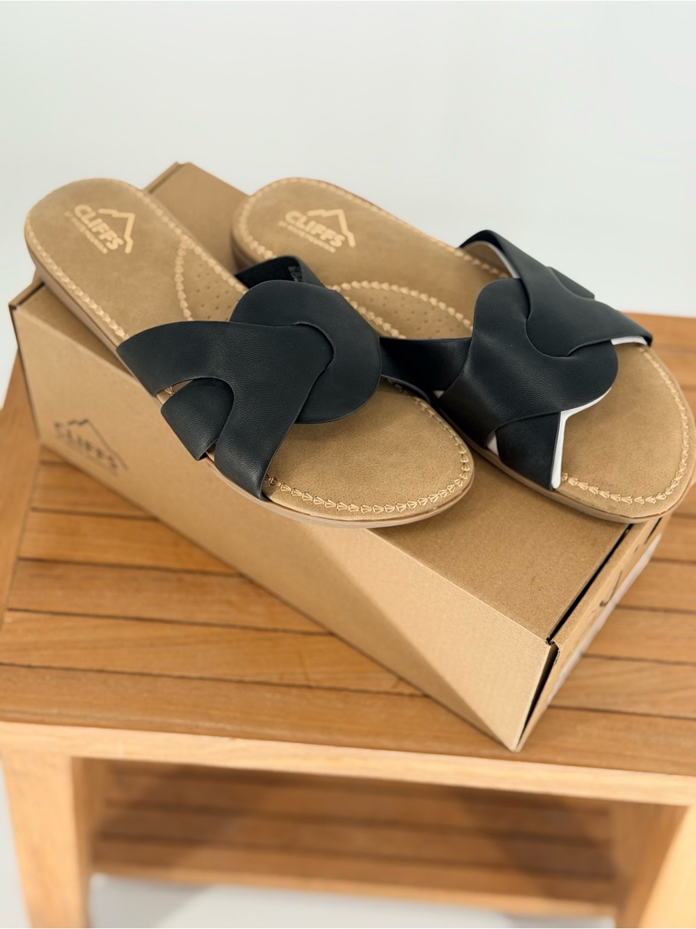 NEW CLIFFS Comfort Slide Sandals in Black - Women size 8.5
